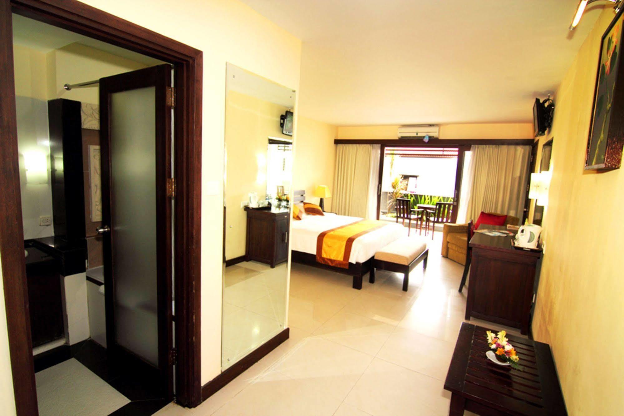 Nirmala Hotel Jimbaran Екстериор снимка